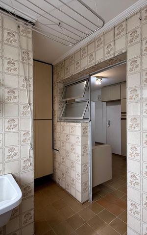 Apartamento à venda com 75m², 2 quartos e 1 vagaÁrea de Serviço