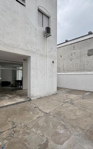 Apartamento à venda com 75m², 2 quartos e 1 vagaÁrea comum