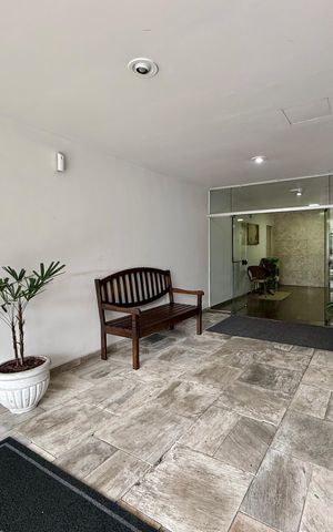 Apartamento à venda com 75m², 2 quartos e 1 vagaEntrada 