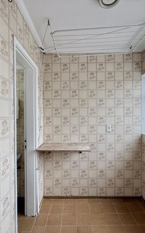 Apartamento à venda com 75m², 2 quartos e 1 vagaÁrea de Serviço
