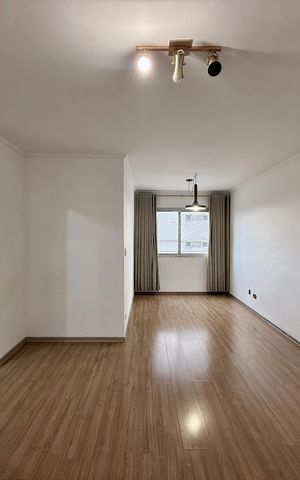 Apartamento à venda com 75m², 2 quartos e 1 vagaSala 