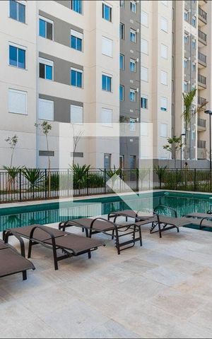Apartamento para alugar com 44m², 2 quartos e sem vaga Apartamento para alugar com 44m², 2 quartos e sem vagaÁrea comum - Piscina