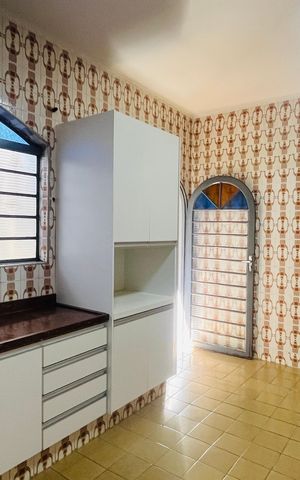 Casa para alugar com 161m², 3 quartos e 3 vagas