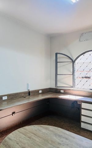 Casa para alugar com 161m², 3 quartos e 3 vagas