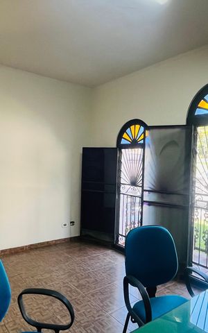 Casa para alugar com 161m², 3 quartos e 3 vagas