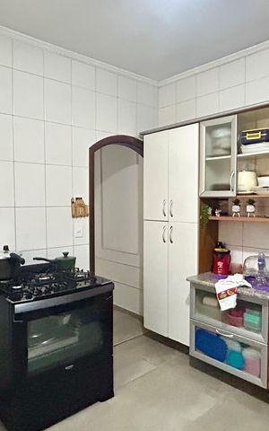 Casa para alugar com 138m², 3 quartos e 2 vagas Casa para alugar com 138m², 3 quartos e 2 vagasCozinha