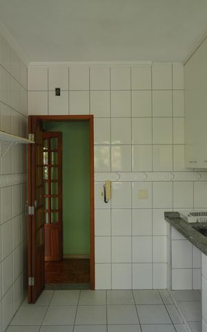 Apartamento para alugar com 68m², 2 quartos e 2 vagasCozinha