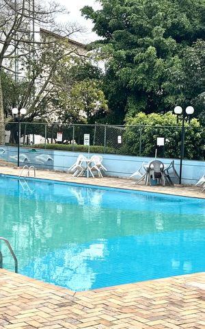Apartamento para alugar com 48m², 2 quartos e 1 vaga Apartamento para alugar com 48m², 2 quartos e 1 vagaÁrea comum - Piscina