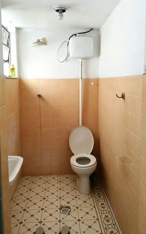 Casa para alugar com 180m², 5 quartos e sem vagaBanheiro