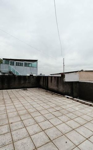 Casa para alugar com 160m², 1 quarto e sem vagaÁrea externa