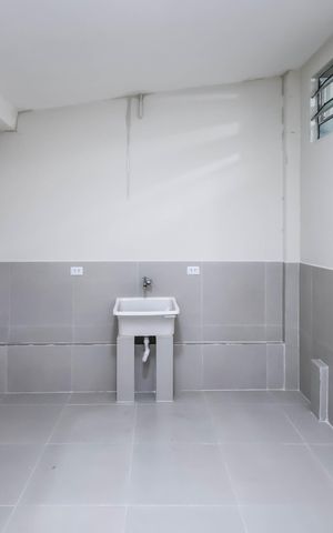 Casa à venda com 113m², 2 quartos e 1 vagaÁrea de serviço