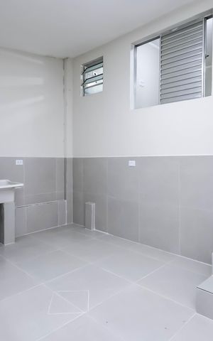 Casa à venda com 113m², 2 quartos e 1 vagaÁrea de serviço