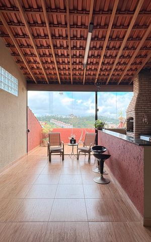 Casa à venda com 203m², 2 quartos e 2 vagas Casa à venda com 203m², 2 quartos e 2 vagasÁrea gourmet