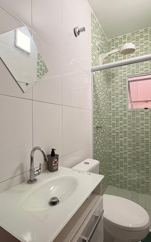 Casa à venda com 203m², 2 quartos e 2 vagas Casa à venda com 203m², 2 quartos e 2 vagasBanheiro