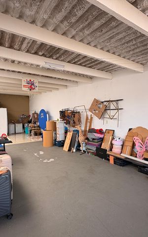 Casa à venda com 203m², 2 quartos e 2 vagas Casa à venda com 203m², 2 quartos e 2 vagasCobertura