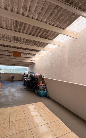Casa à venda com 203m², 2 quartos e 2 vagas Casa à venda com 203m², 2 quartos e 2 vagasCobertura