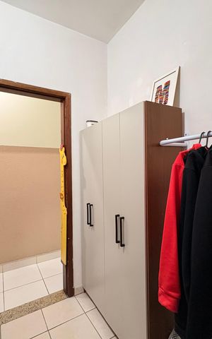 Casa à venda com 203m², 2 quartos e 2 vagas Casa à venda com 203m², 2 quartos e 2 vagasCloset quarto 1