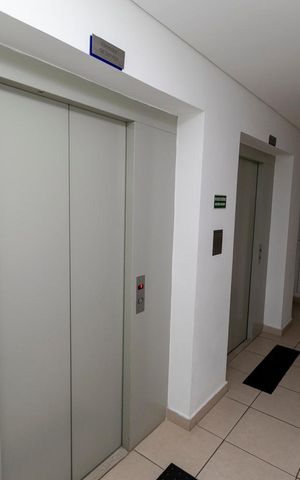 Apartamento à venda com 109m², 3 quartos e 2 vagas Apartamento à venda com 109m², 3 quartos e 2 vagasHALL DOS ELEVADORES