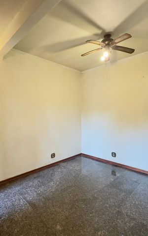 Casa para alugar com 180m², 3 quartos e 3 vagas Casa para alugar com 180m², 3 quartos e 3 vagasSala