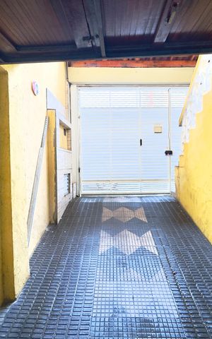 Casa para alugar com 180m², 3 quartos e 3 vagas Casa para alugar com 180m², 3 quartos e 3 vagasGaragem