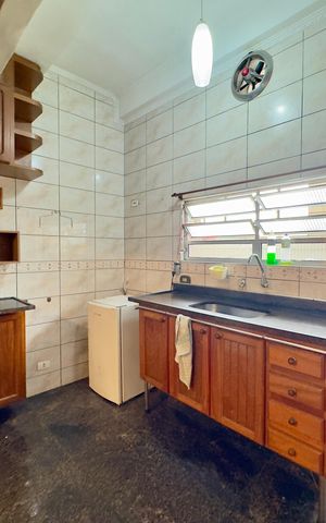 Casa para alugar com 180m², 3 quartos e 3 vagas Casa para alugar com 180m², 3 quartos e 3 vagasCozinha