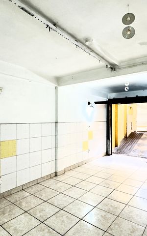 Casa para alugar com 180m², 3 quartos e 3 vagas Casa para alugar com 180m², 3 quartos e 3 vagasGaragem