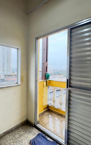 Casa para alugar com 180m², 3 quartos e 3 vagas Casa para alugar com 180m², 3 quartos e 3 vagasSacada quarto 1