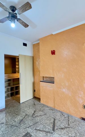 Casa para alugar com 180m², 3 quartos e 3 vagas Casa para alugar com 180m², 3 quartos e 3 vagasQuarto 1