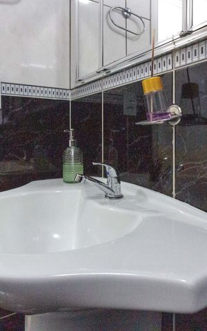Casa à venda com 378m², 5 quartos e 3 vagasBanheiro Casa 1