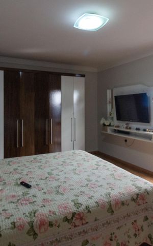 Casa à venda com 378m², 5 quartos e 3 vagasQuarto 2 Casa 1
