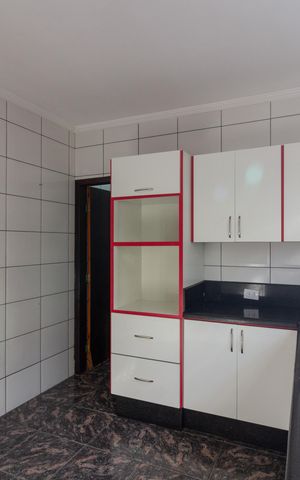 Casa à venda com 378m², 5 quartos e 3 vagasCozinha Casa 2