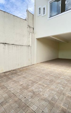 Casa à venda com 164m², 3 quartos e 3 vagasGaragem