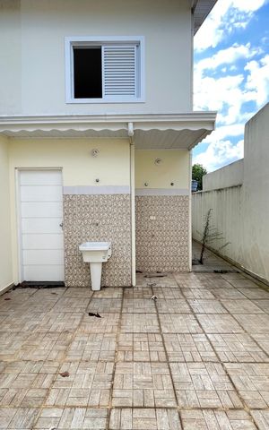 Casa à venda com 164m², 3 quartos e 3 vagasQuintal