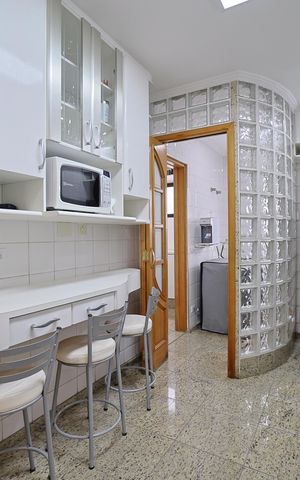 Apartamento à venda com 120m², 3 quartos e 2 vagasCozinha