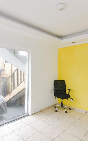 Casa para alugar com 100m², 2 quartos e 1 vagaSala