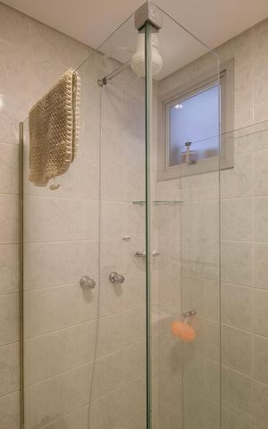 Apartamento à venda com 64m², 2 quartos e 1 vaga Apartamento à venda com 64m², 2 quartos e 1 vagaBanheiro