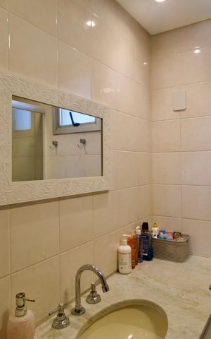 Apartamento à venda com 64m², 2 quartos e 1 vaga Apartamento à venda com 64m², 2 quartos e 1 vagaBanheiro - Suíte