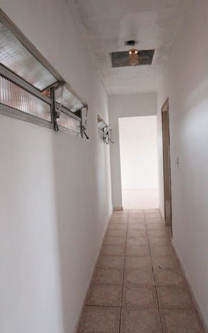 Casa para alugar com 64m², 2 quartos e 1 vagaCorredor