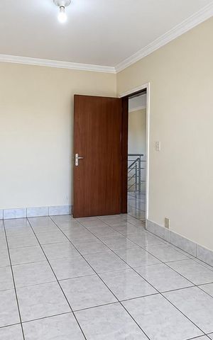 Casa para alugar com 240m², 4 quartos e 4 vagasQuarto