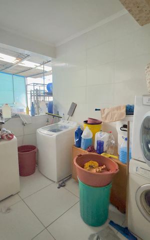 Casa para alugar com 1200m², 4 quartos e 10 vagas Casa para alugar com 1200m², 4 quartos e 10 vagasÁrea de Serviço