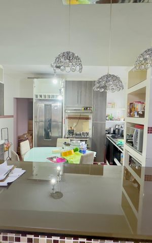 Casa para alugar com 1200m², 4 quartos e 10 vagas Casa para alugar com 1200m², 4 quartos e 10 vagasCozinha casa 1