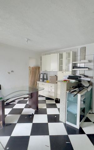 Casa para alugar com 1200m², 4 quartos e 10 vagas Casa para alugar com 1200m², 4 quartos e 10 vagasCozinha casa 2