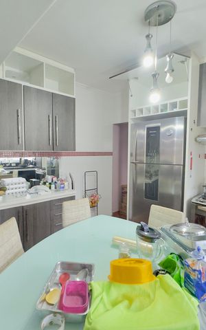 Casa para alugar com 1200m², 4 quartos e 10 vagas Casa para alugar com 1200m², 4 quartos e 10 vagasCozinha casa 1