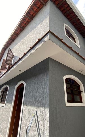 Casa à venda com 184m², 3 quartos e 2 vagas
