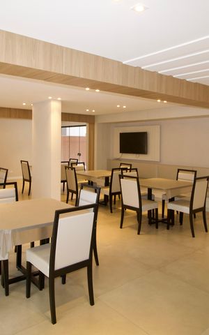 Apartamento para alugar com 32m², 1 quarto e 1 vaga Apartamento para alugar com 32m², 1 quarto e 1 vagaÁrea comum - Salão de festas