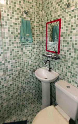 Casa à venda com 73m², 3 quartos e 2 vagas Casa à venda com 73m², 3 quartos e 2 vagasBanheiro da Suíte
