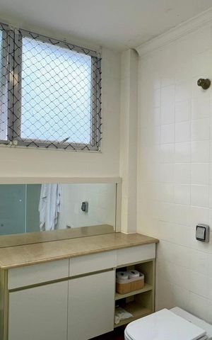Apartamento à venda com 105m², 2 quartos e 1 vaga Apartamento à venda com 105m², 2 quartos e 1 vagaBanheiro