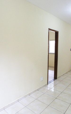 Casa para alugar com 65m², 2 quartos e sem vagaSala
