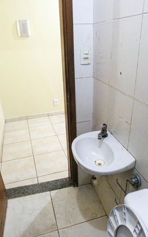 Casa para alugar com 65m², 2 quartos e sem vagaBanheiro