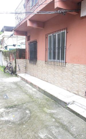 Casa para alugar com 65m², 2 quartos e sem vagaFrente da Casa